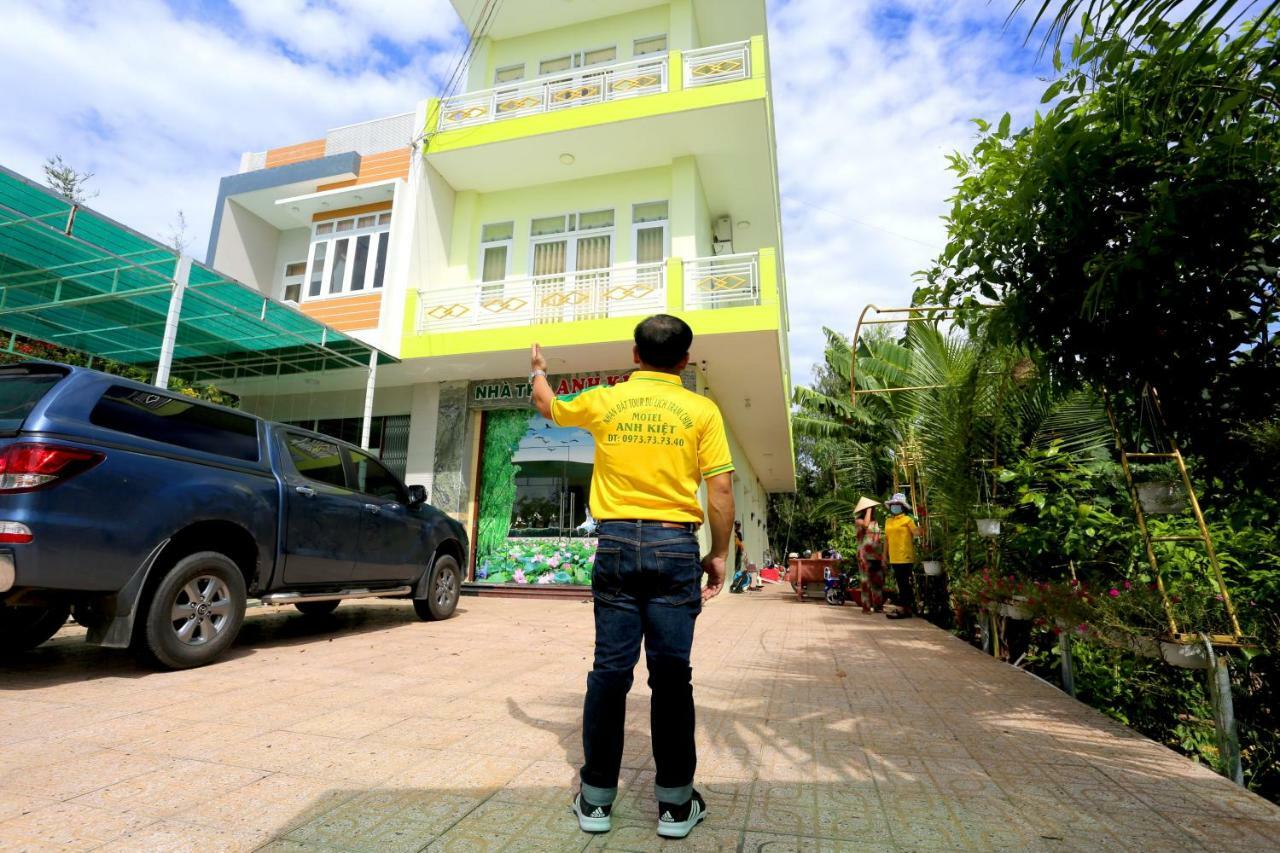 Motel Anh Kiet - Vuon QuóC Gia Tram Chim Bagian luar foto