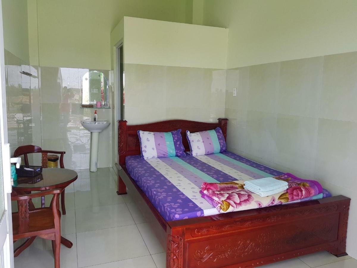 Motel Anh Kiet - Vuon QuóC Gia Tram Chim Bagian luar foto