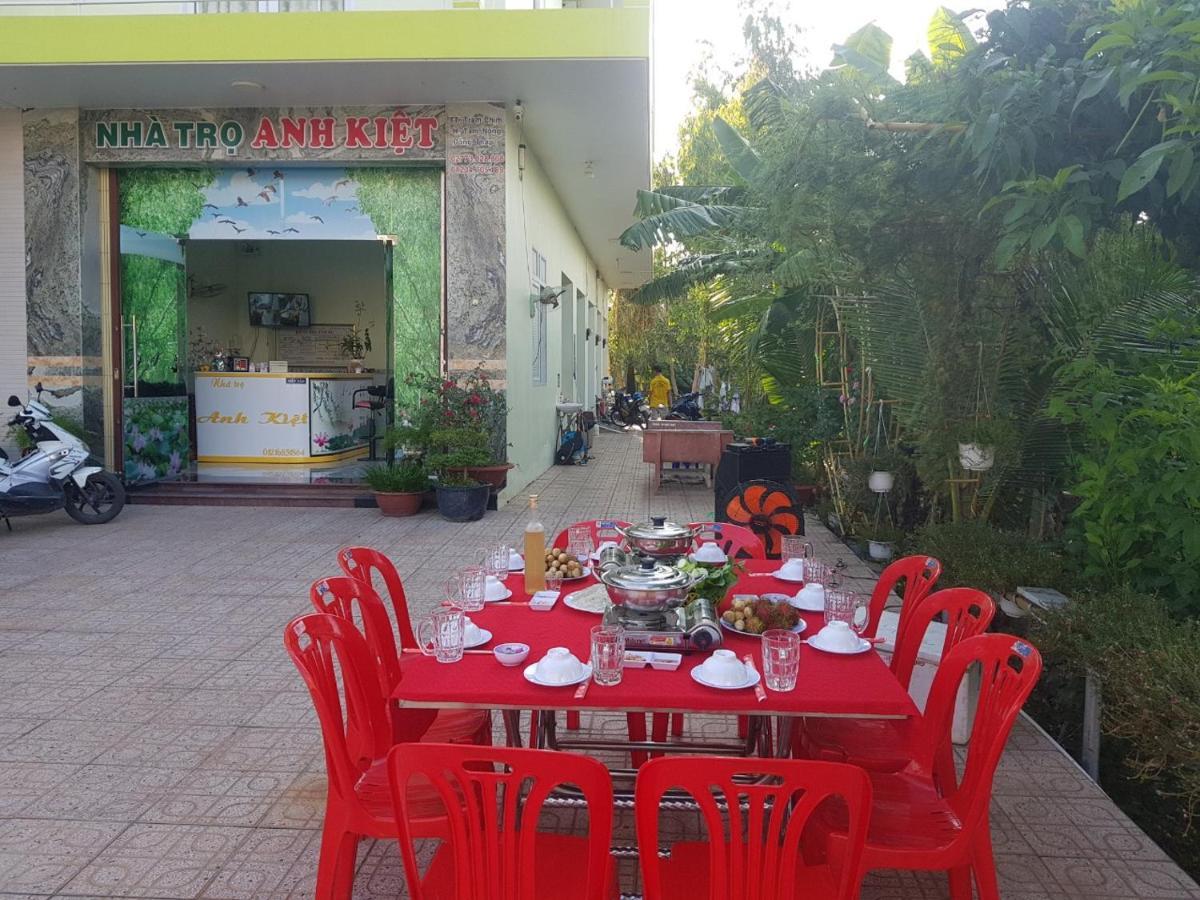 Motel Anh Kiet - Vuon QuóC Gia Tram Chim Bagian luar foto